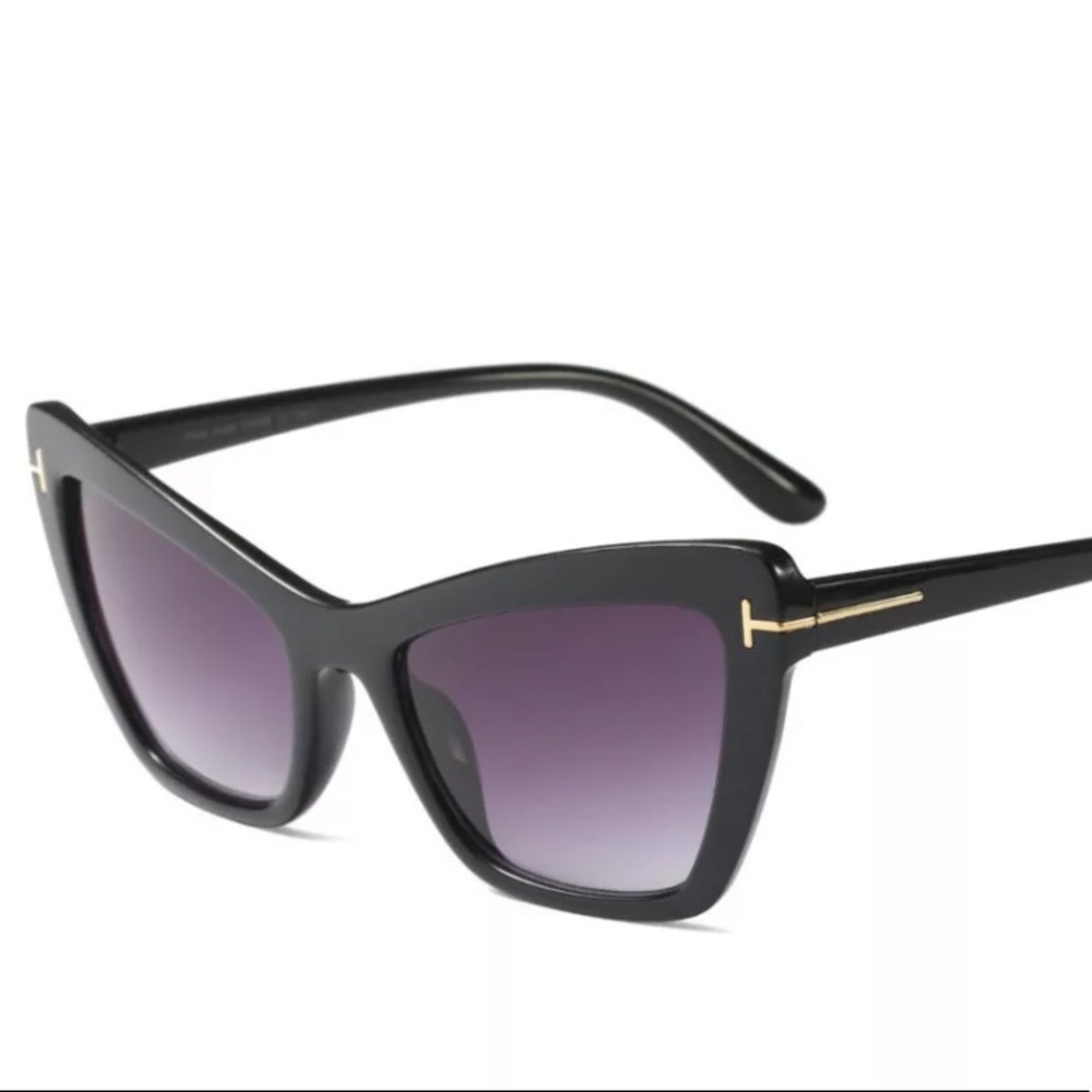 Women’s Black Cat Eye Sunglasses - Picture 3 of 5